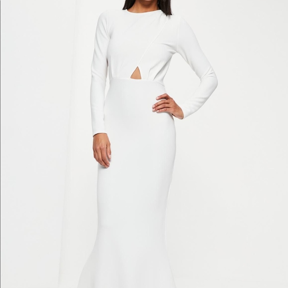 Missguided Long Sleeve Backless Maxi Dress